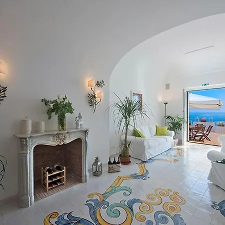 Villa Sleeps 6 Pool Air Con