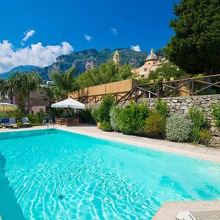 Sleeps 6 Pool Air Con Villa *